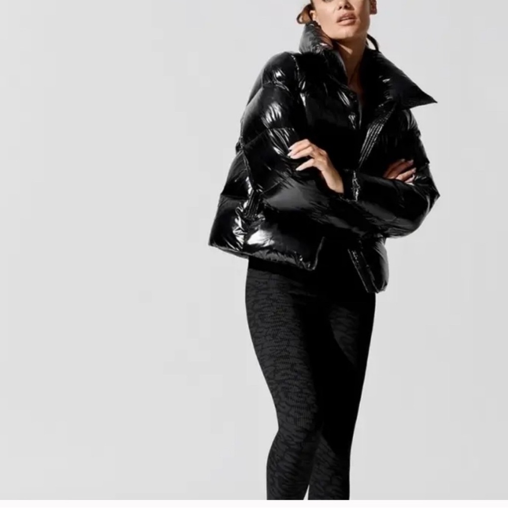 Carbon38 Shiny Black Takara Shine Puffer Jacket Medium - Picture 3 of 15